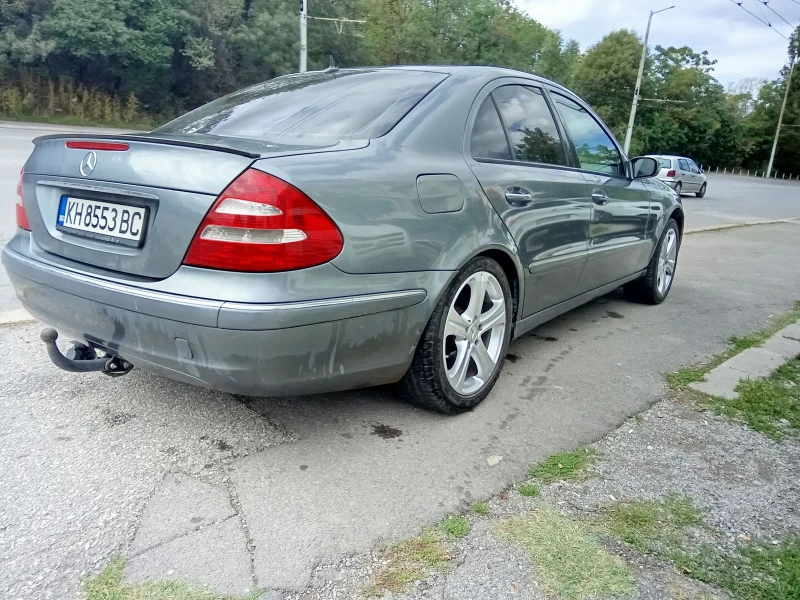 Mercedes-Benz E 200 Е200 Kompresor/на Пружини/Кожа/Фабричен Метан, снимка 8 - Автомобили и джипове - 52513456
