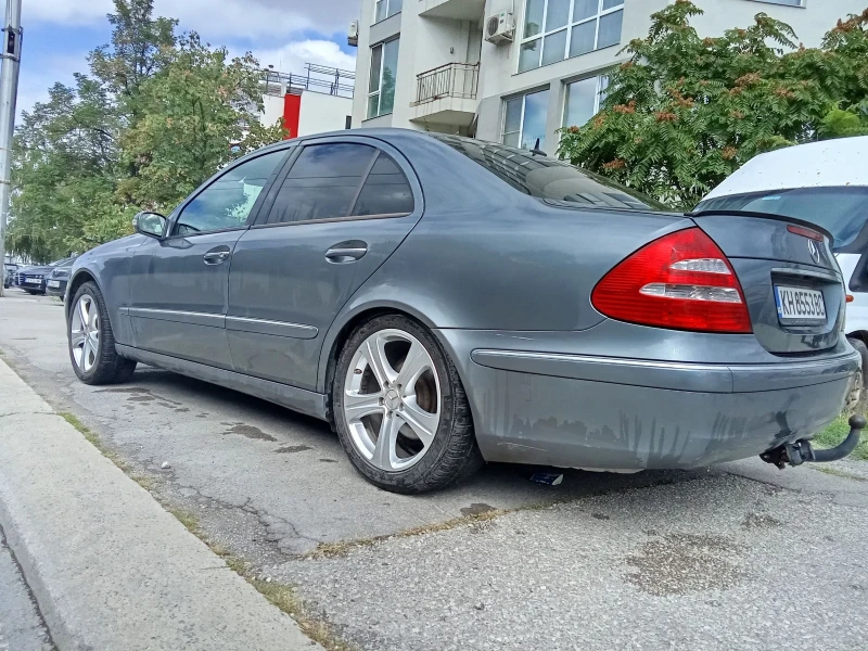 Mercedes-Benz E 200 Е200 Kompresor/на Пружини/Кожа/Фабричен Метан, снимка 6 - Автомобили и джипове - 52513456