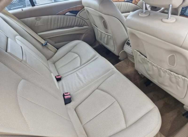 Mercedes-Benz E 320 CDI 4 MATIC AIRMATIC , снимка 5 - Автомобили и джипове - 52669412
