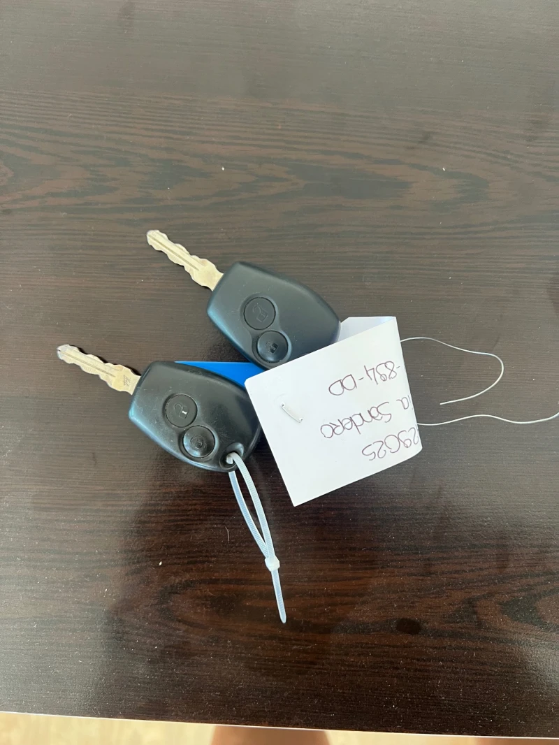 Dacia Sandero 1.5dci, снимка 11 - Автомобили и джипове - 50539004