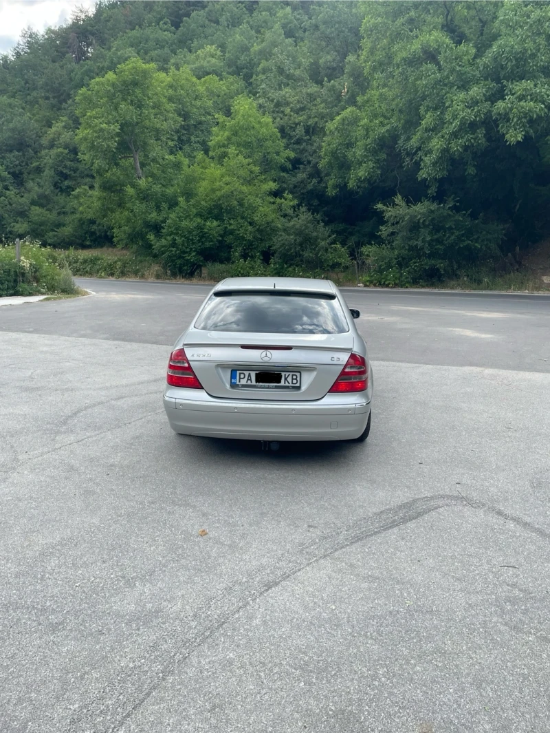 Mercedes-Benz E 320, снимка 2 - Автомобили и джипове - 51018487