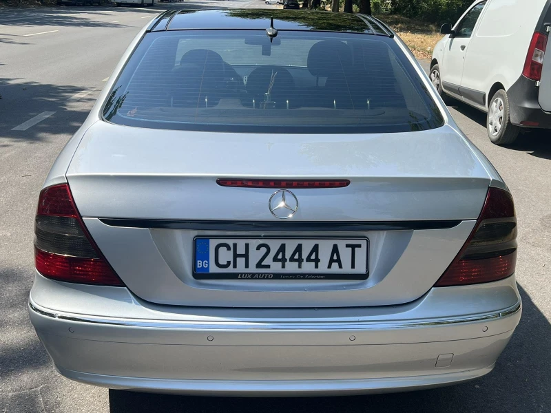 Mercedes-Benz E 320 E 320 CDI, снимка 5 - Автомобили и джипове - 51171585