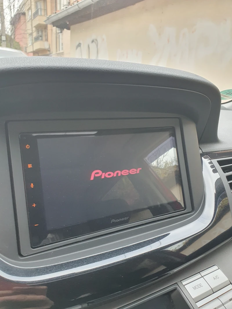 Honda Fr-v 2, 0, снимка 16 - Автомобили и джипове - 52323199