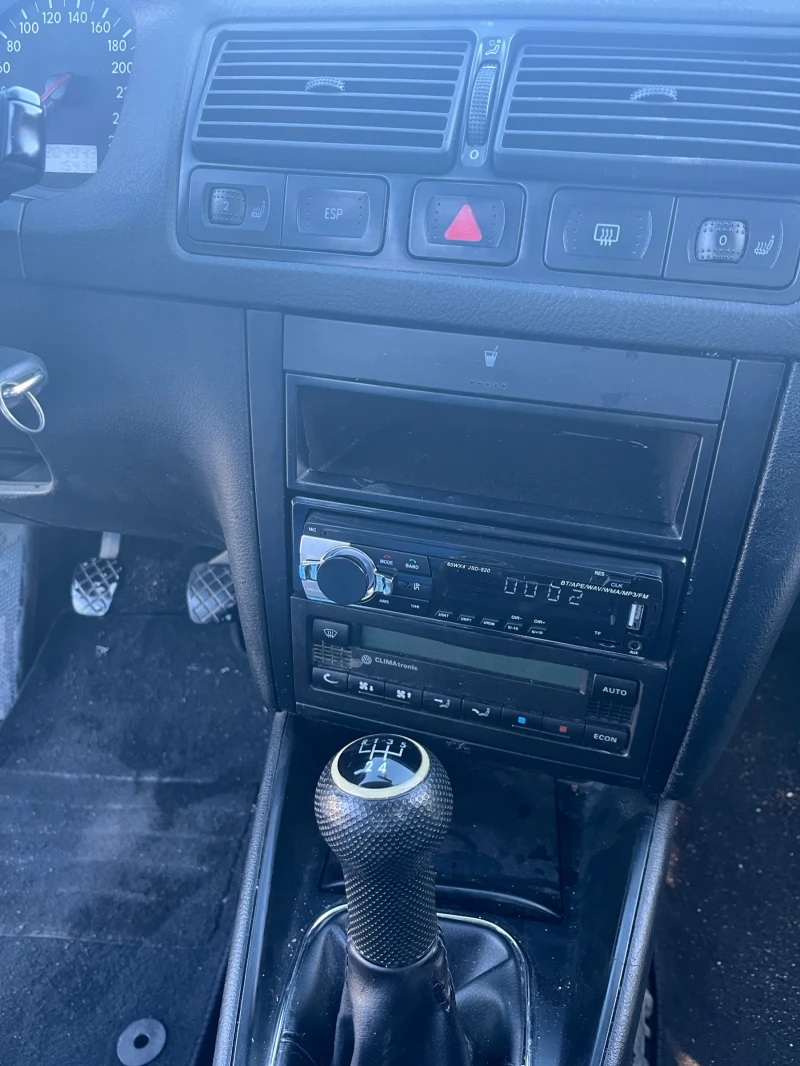 VW Golf 2.0/115k, снимка 6 - Автомобили и джипове - 52519934