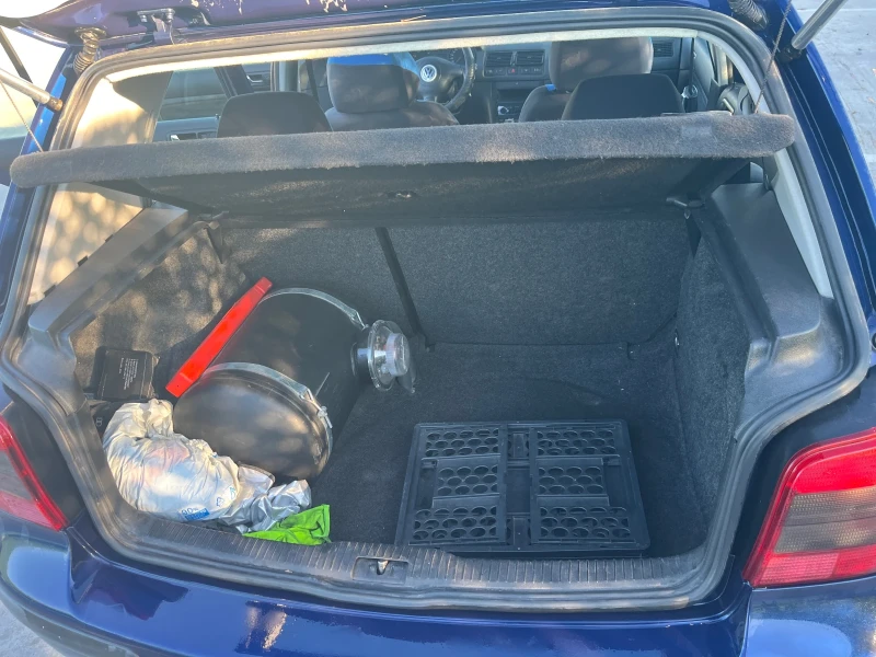 VW Golf 2.0/115k, снимка 11 - Автомобили и джипове - 52519934