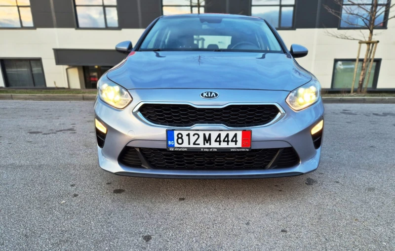 Kia Ceed 1.4 CAMERA NAVI EURO 6+ Lane, снимка 7 - Автомобили и джипове - 53299309
