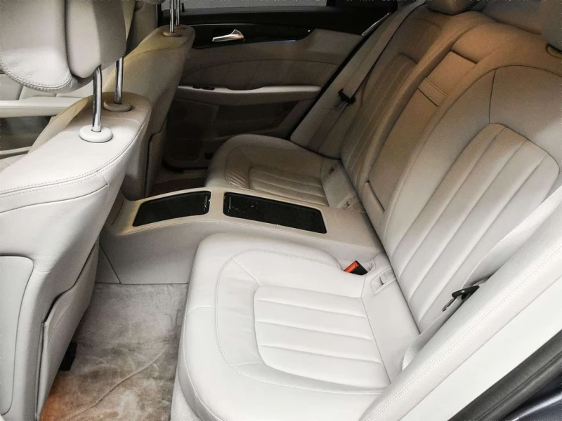 Mercedes-Benz CLS * CLS400 * CARFAX * ЦЕНА ДО БГ, снимка 16 - Автомобили и джипове - 53306164