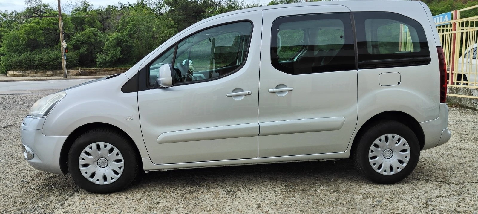 Citroen Berlingo HDI-Face-5м-15г - изображение 4