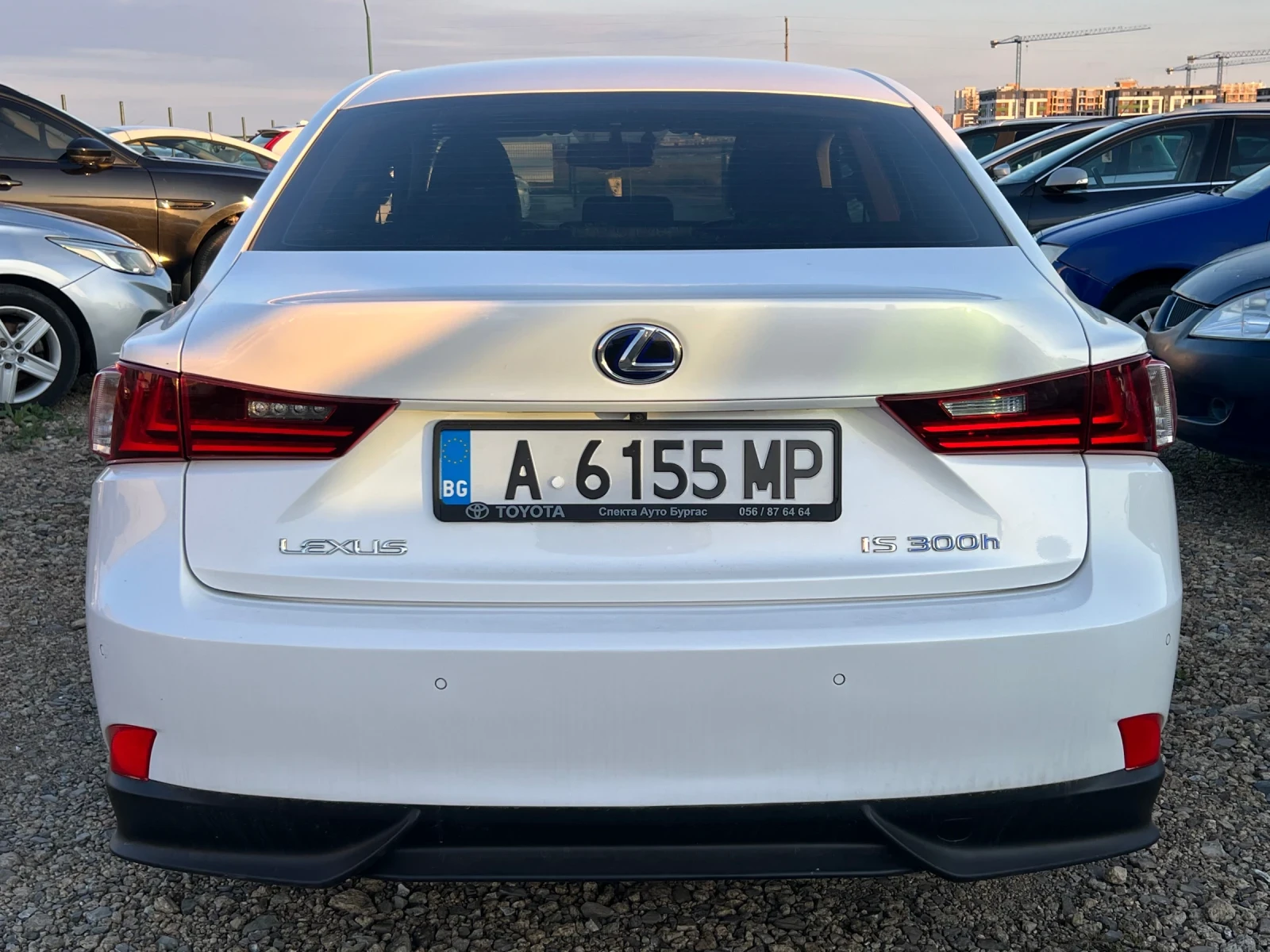 Lexus IS 300 Hybrid - изображение 5