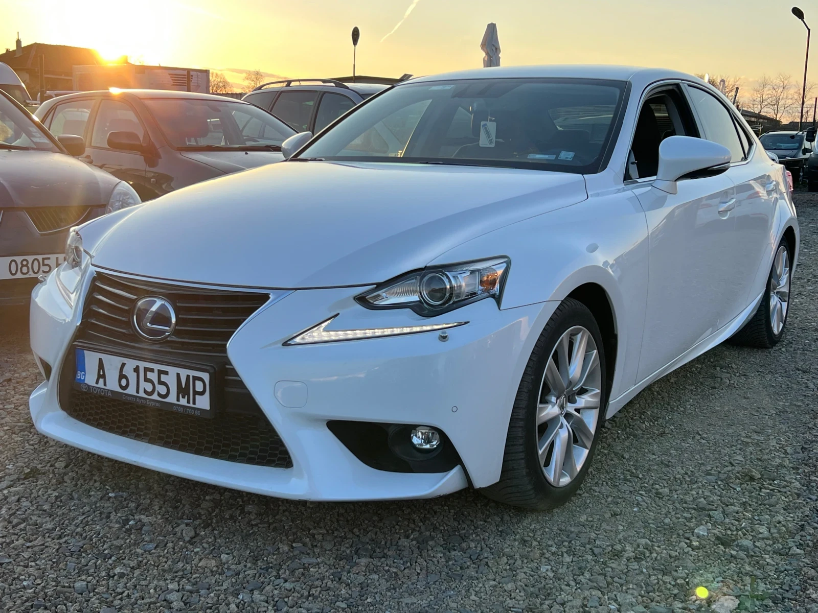 Lexus IS 300 Hybrid - изображение 3