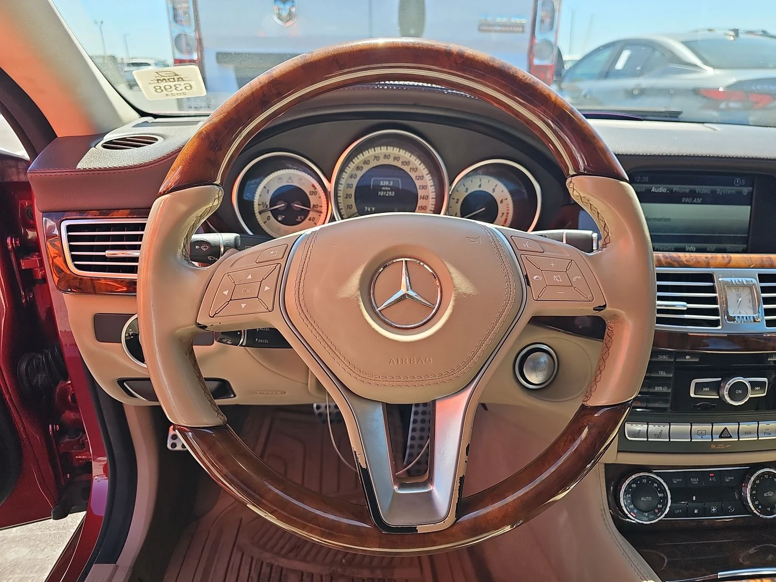Mercedes-Benz CLS * Harman Kardon* DISTRONIC * ПОДГРЕВ* ОБДЪУХВАНЕ*  - изображение 6