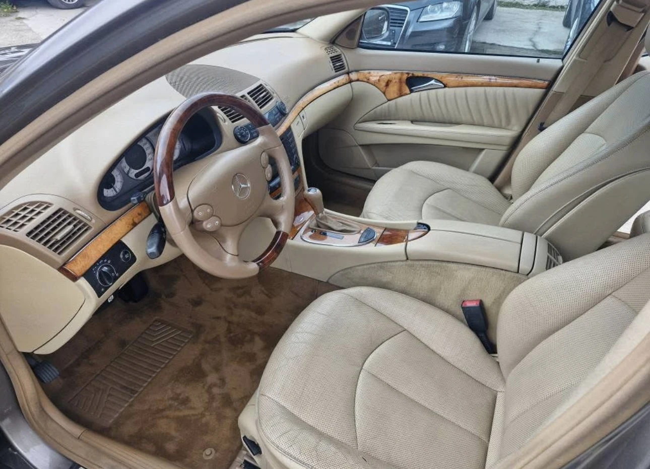 Mercedes-Benz E 320 CDI 4 MATIC AIRMATIC  - изображение 9