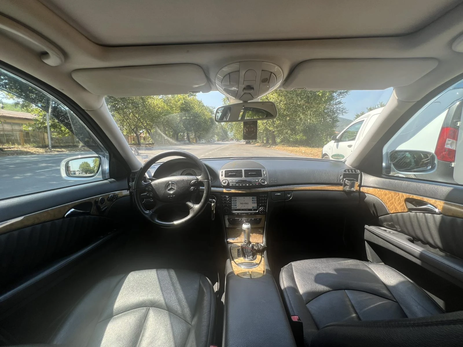Mercedes-Benz E 320 E 320 CDI - изображение 9