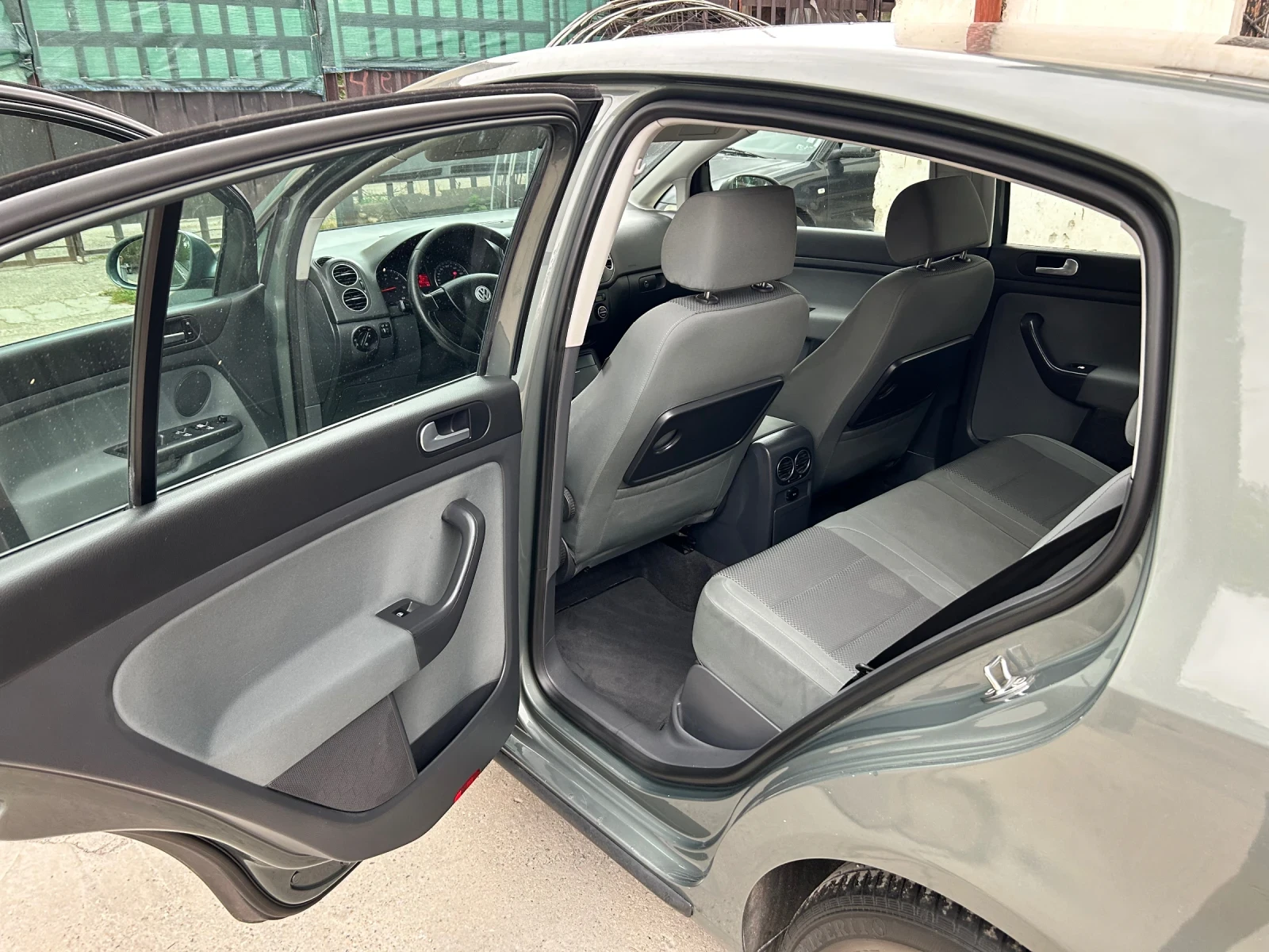 VW Golf Plus 1.9 TDI НОВ ВНОС  - изображение 9