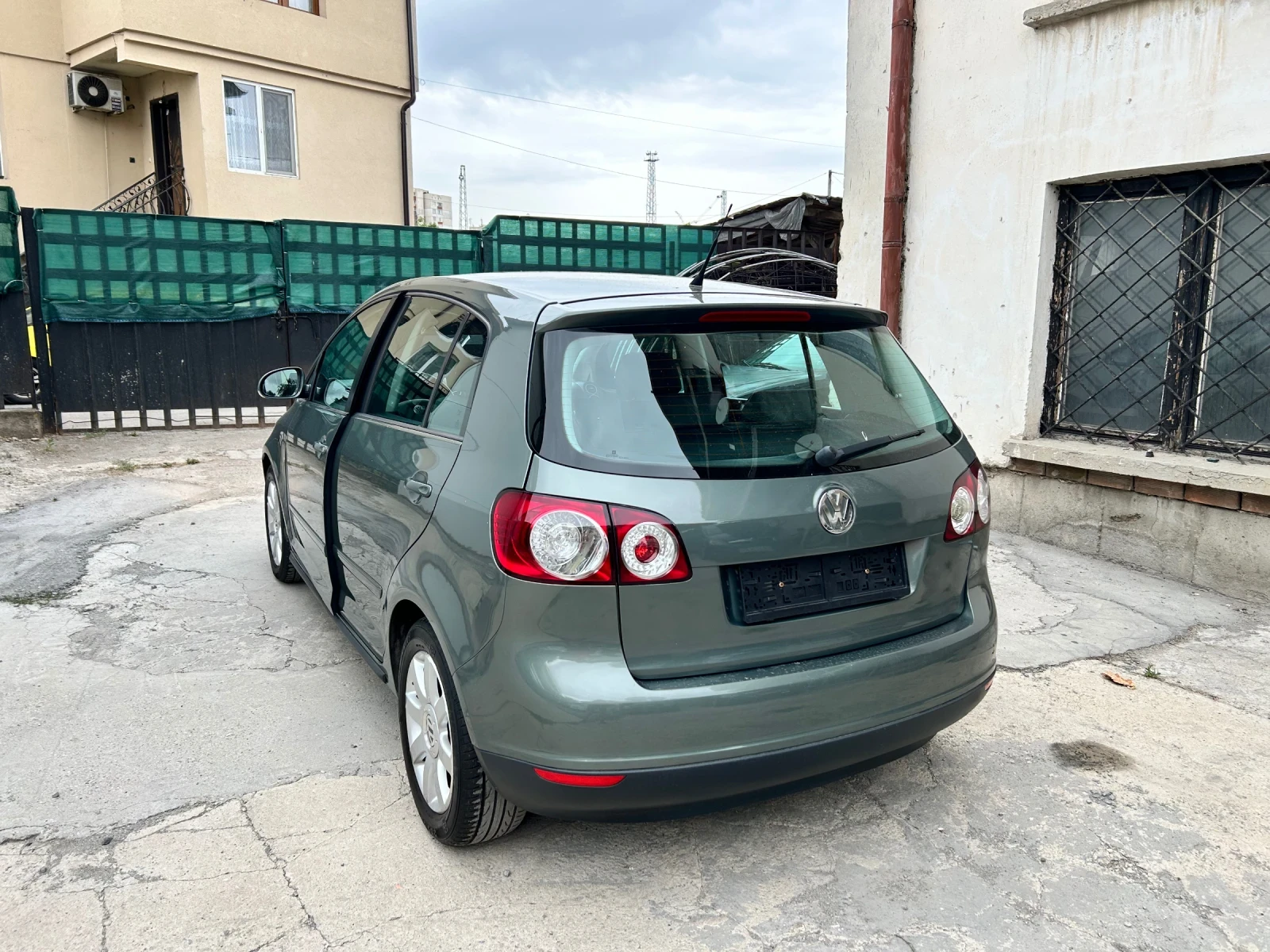 VW Golf Plus 1.9 TDI НОВ ВНОС  - изображение 4