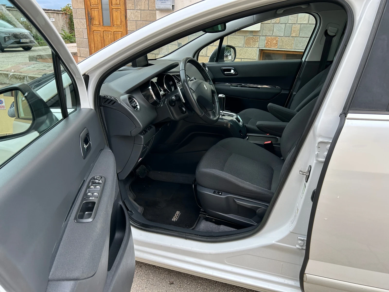 Peugeot 5008 1.6HDI БЯЛА ПЕРЛА FULL - изображение 8