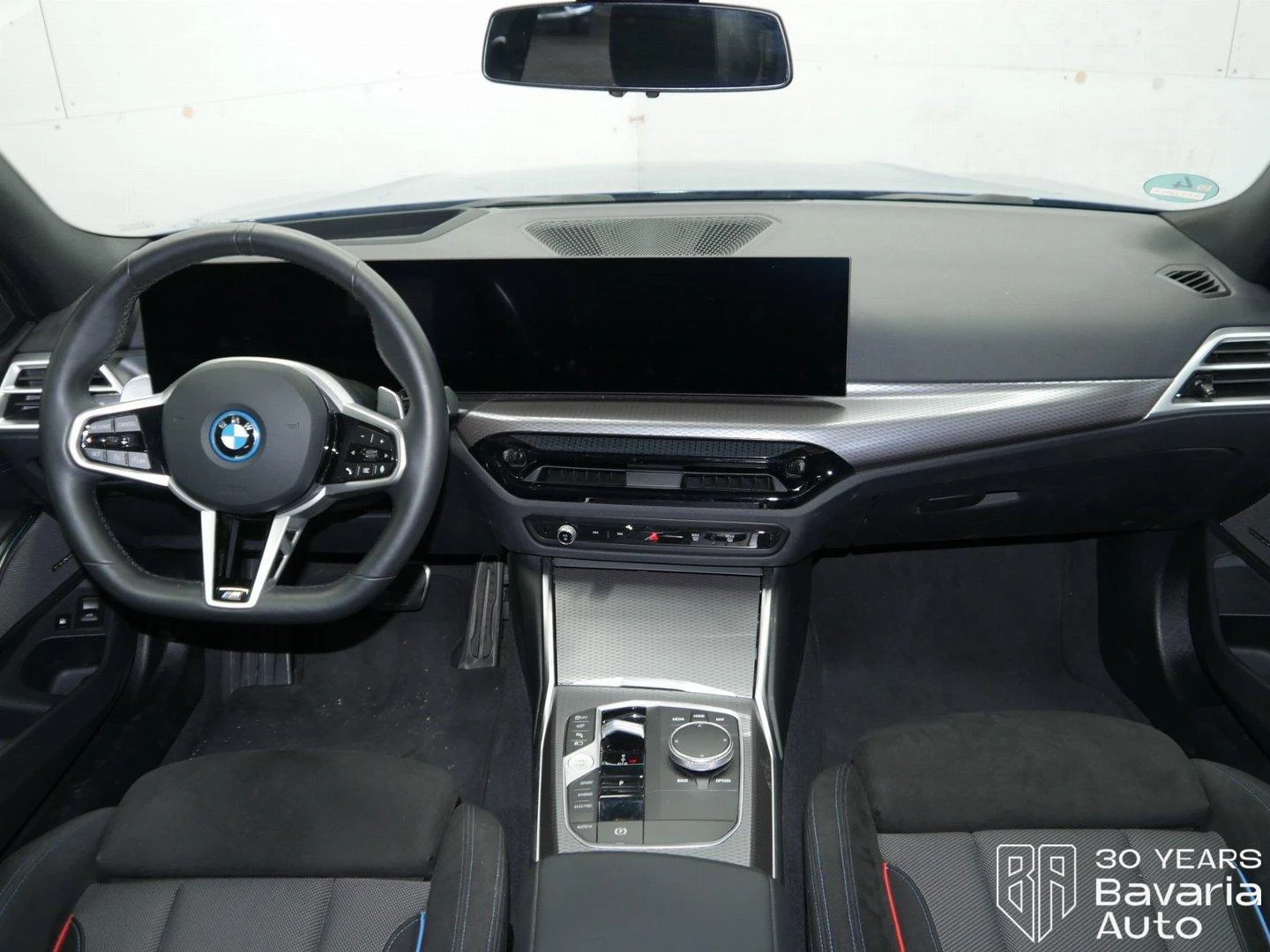 BMW 330 e Touring M Sport Paket Sportautomatic - изображение 6