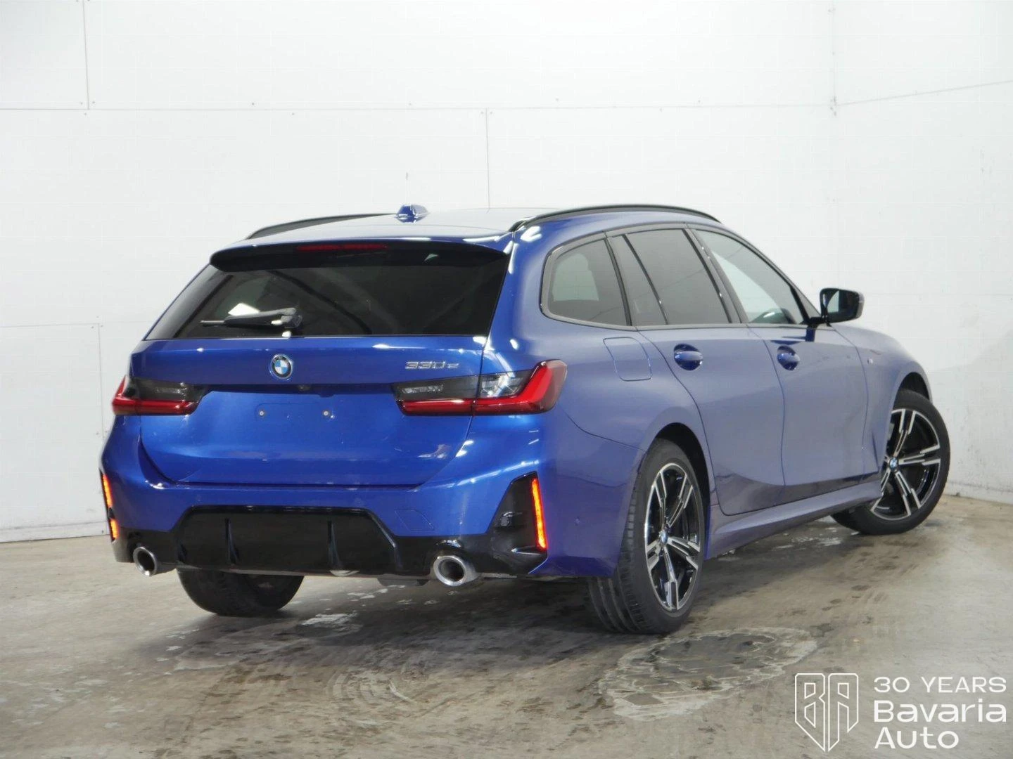 BMW 330 e Touring M Sport Paket Sportautomatic - изображение 3