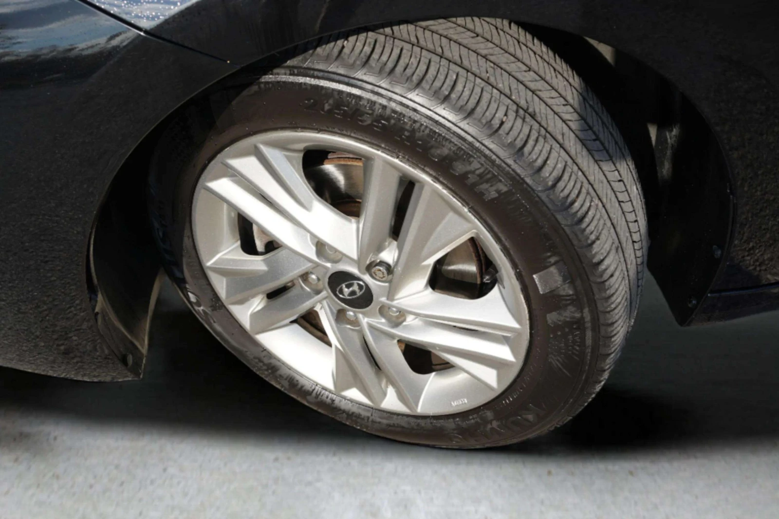 Hyundai Elantra Preferred FWD* Авто-Кредит(ЦЕНА ДО БЪЛГАРИЯ) - изображение 2