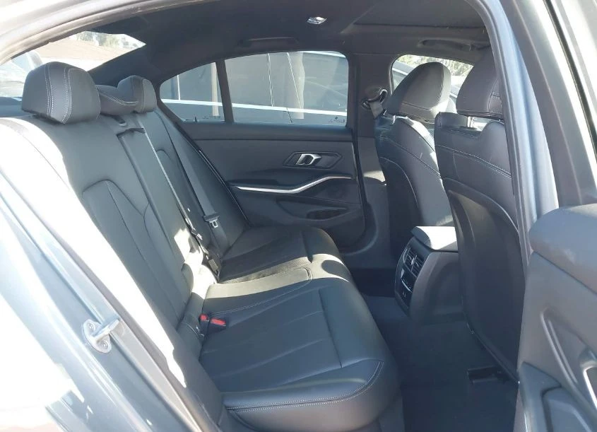 BMW 330 2025 BMW 330I | Mobile.bg � ����������� 13