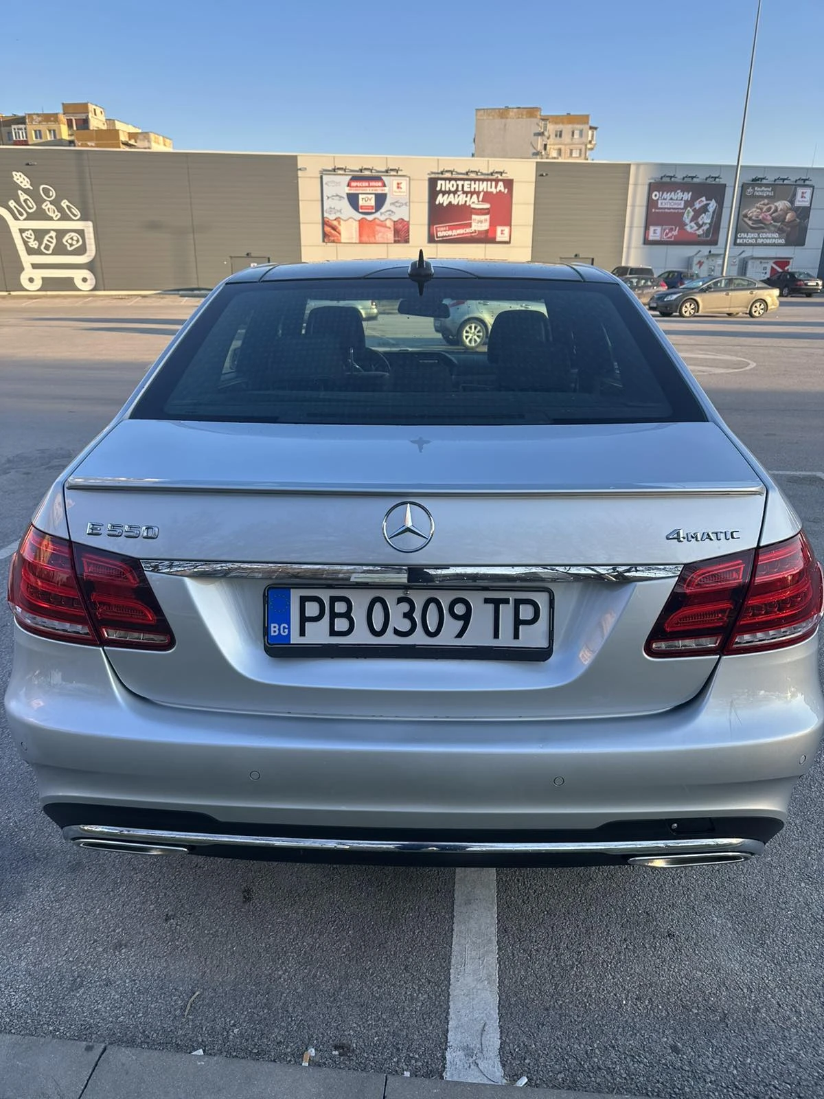 Mercedes-Benz E 500 E550 AMG V8 BITURBO | 105k km | Панорама | Масаж, снимка 9 - Автомобили и джипове - 53715270