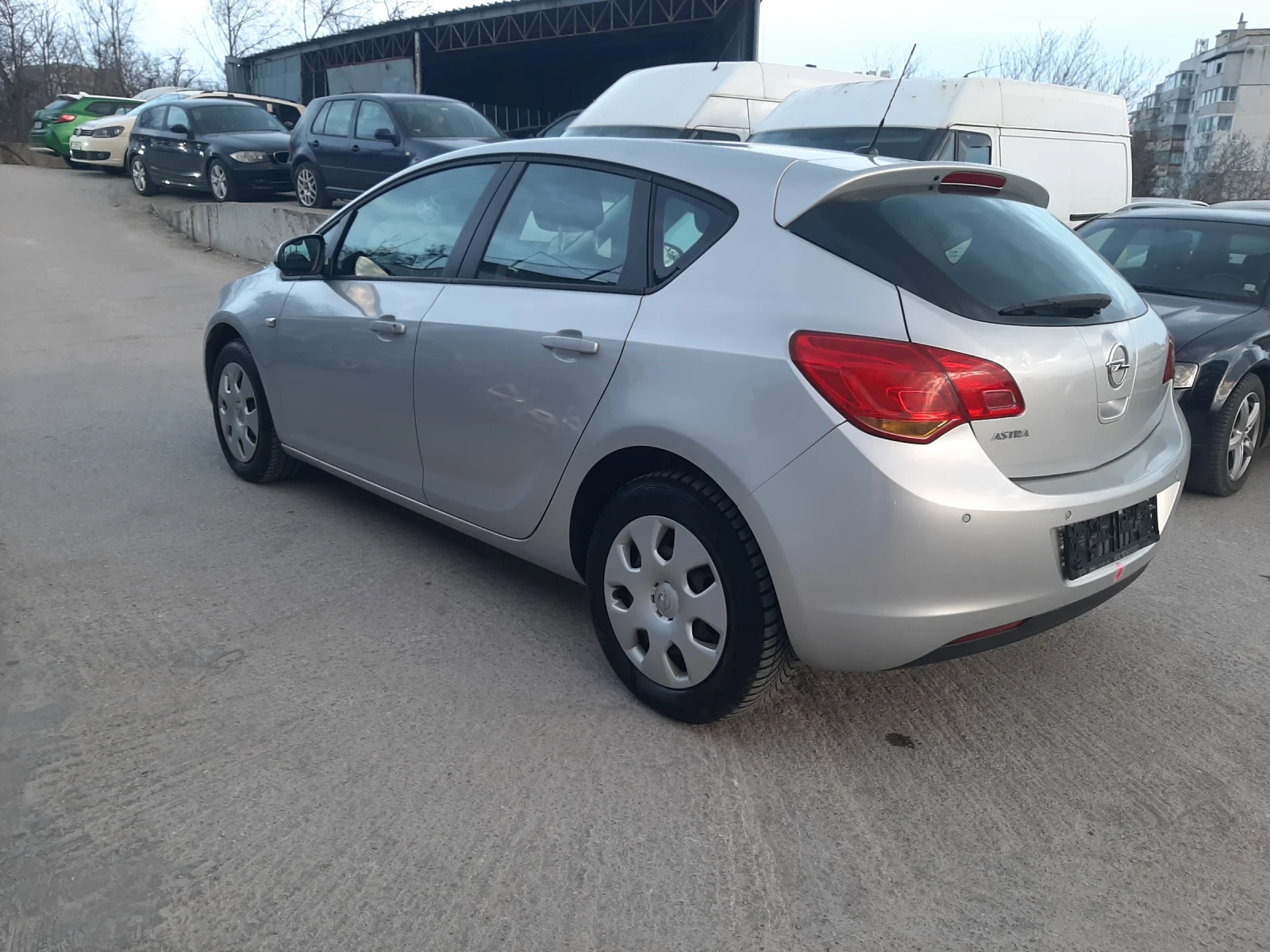Opel Astra 1.4i 100кс, снимка 8 - Автомобили и джипове - 53892085