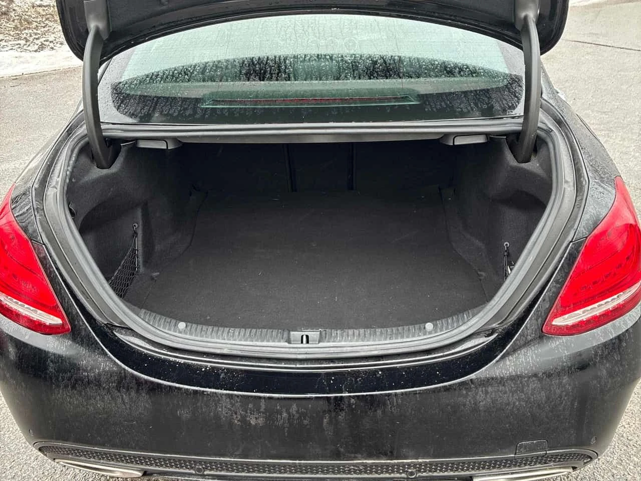 Mercedes-Benz C 400 CARFAX, снимка 16 - Автомобили и джипове - 54060412