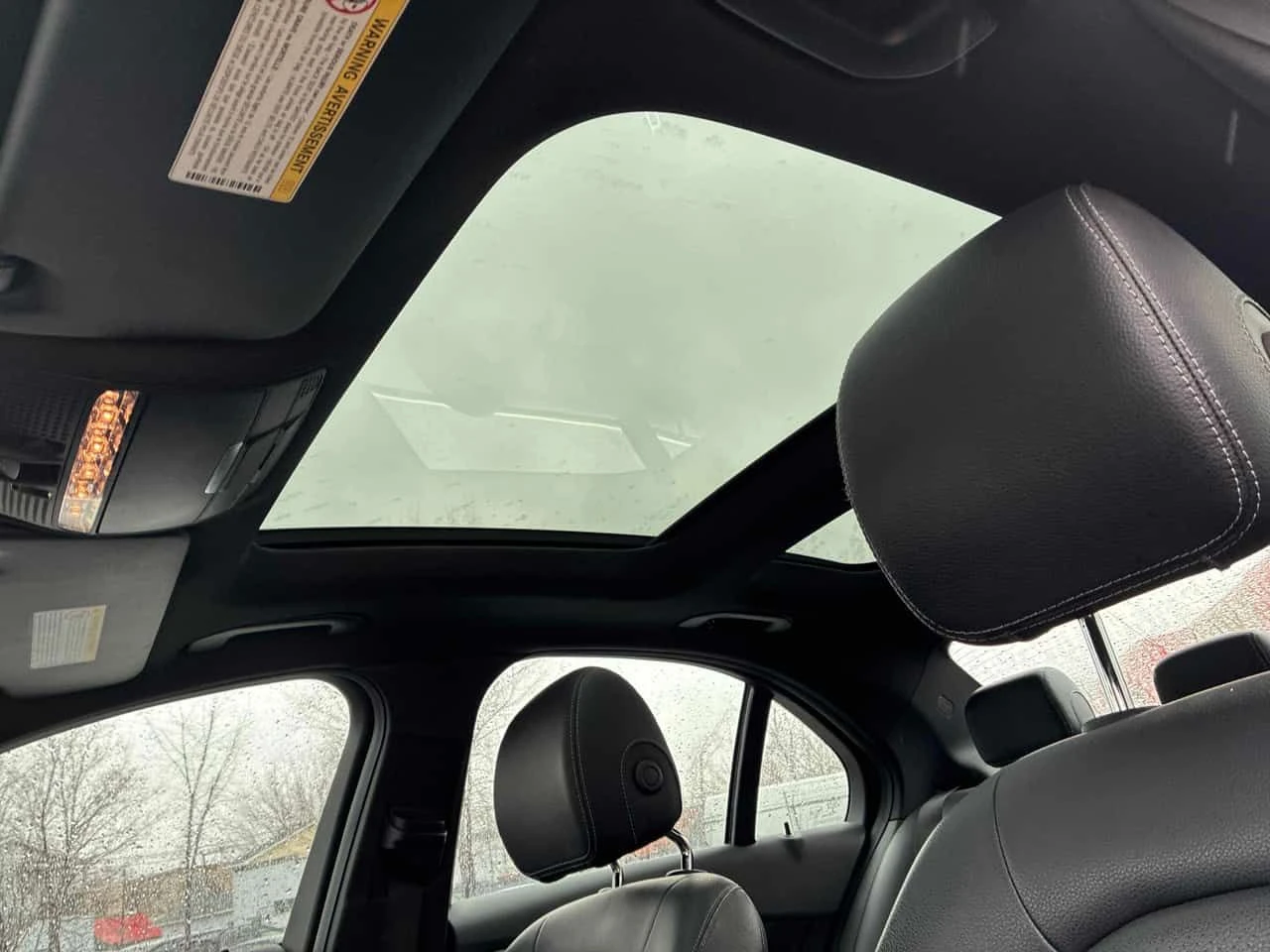 Mercedes-Benz C 400 CARFAX, снимка 12 - Автомобили и джипове - 54060412