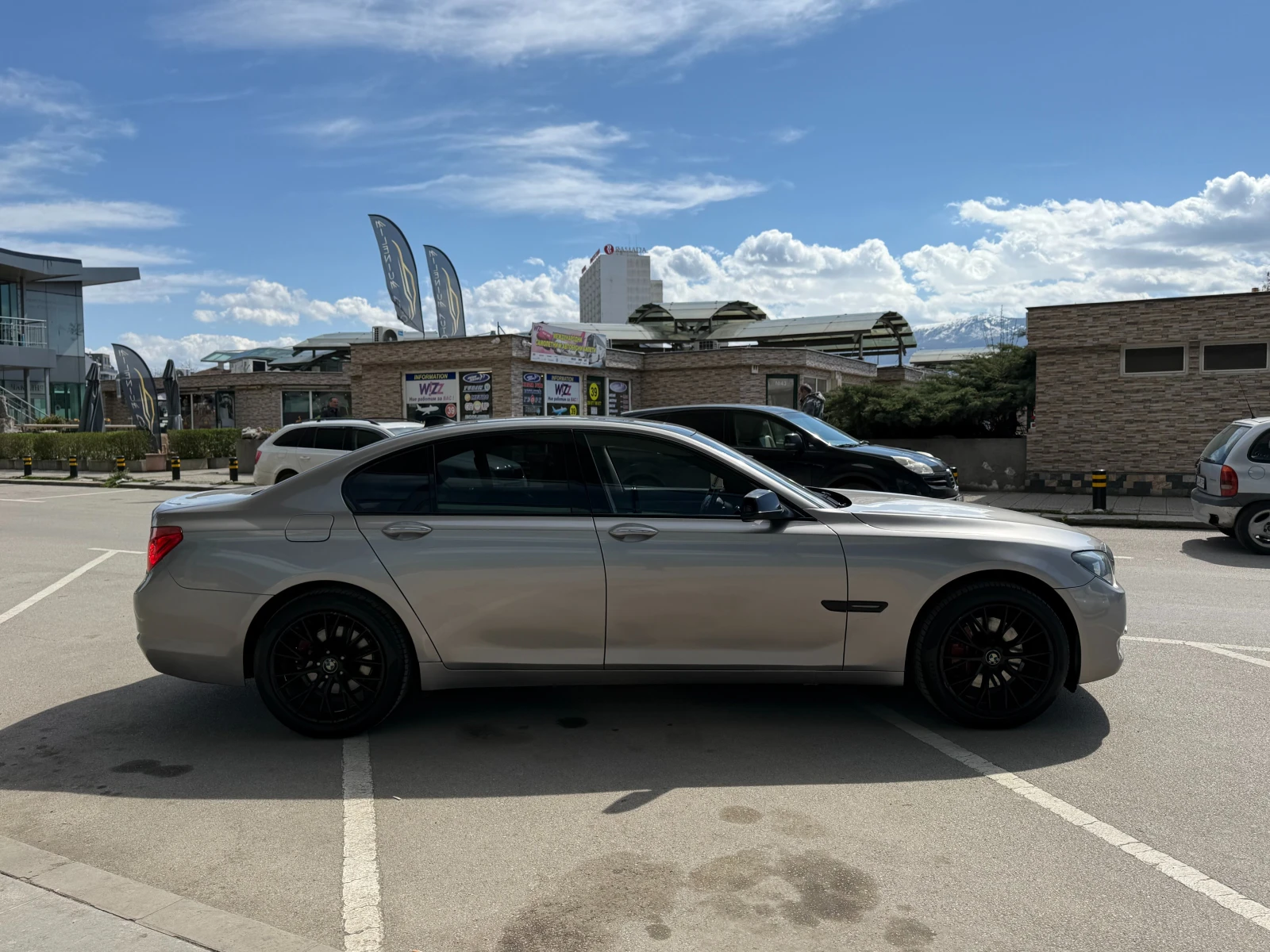 BMW 730 D 6 МЕСЕЦА ГАРАНЦИЯ/245к.с. Всички Есктри, снимка 5 - Автомобили и джипове - 54134383