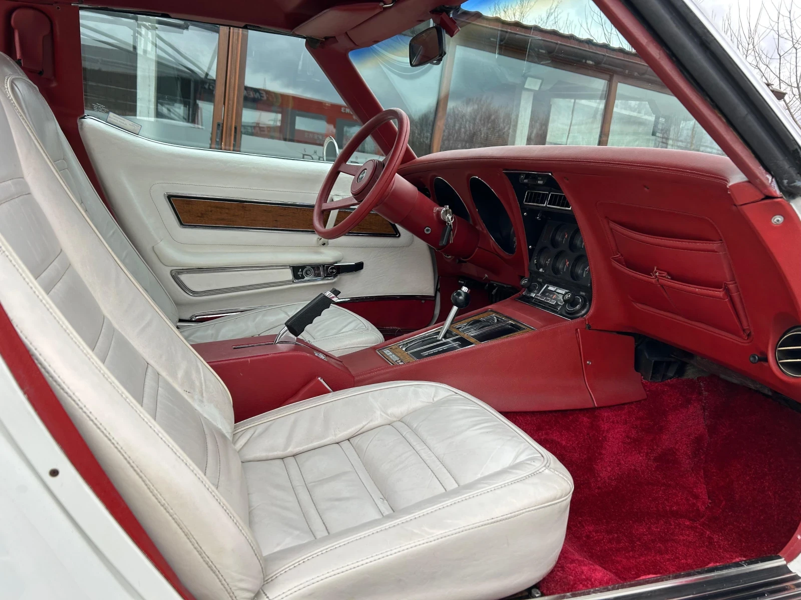 Chevrolet Corvette Stingray C3 1976 5.7l Targa Rare Spec, снимка 13 - Автомобили и джипове - 54164713