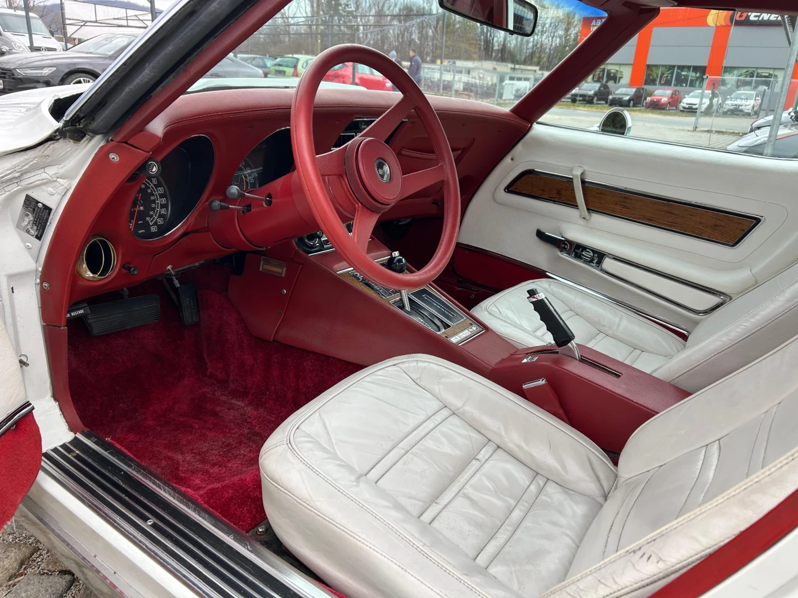 Chevrolet Corvette Stingray C3 1976 5.7l Targa Rare Spec, снимка 9 - Автомобили и джипове - 54164713