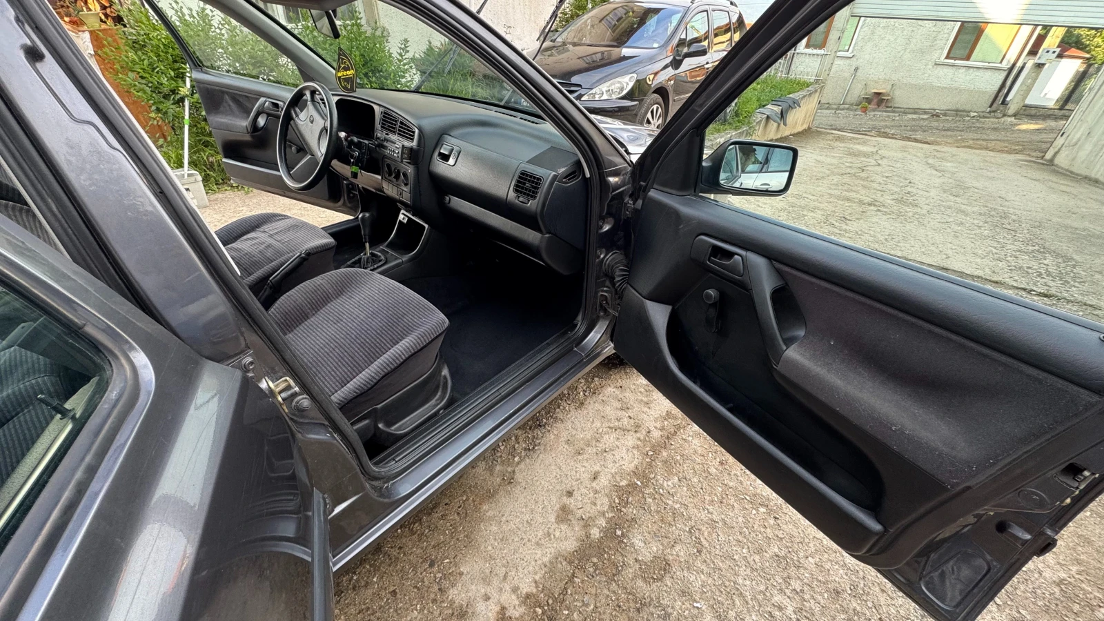 VW Golf, снимка 3 - Автомобили и джипове - 55005845