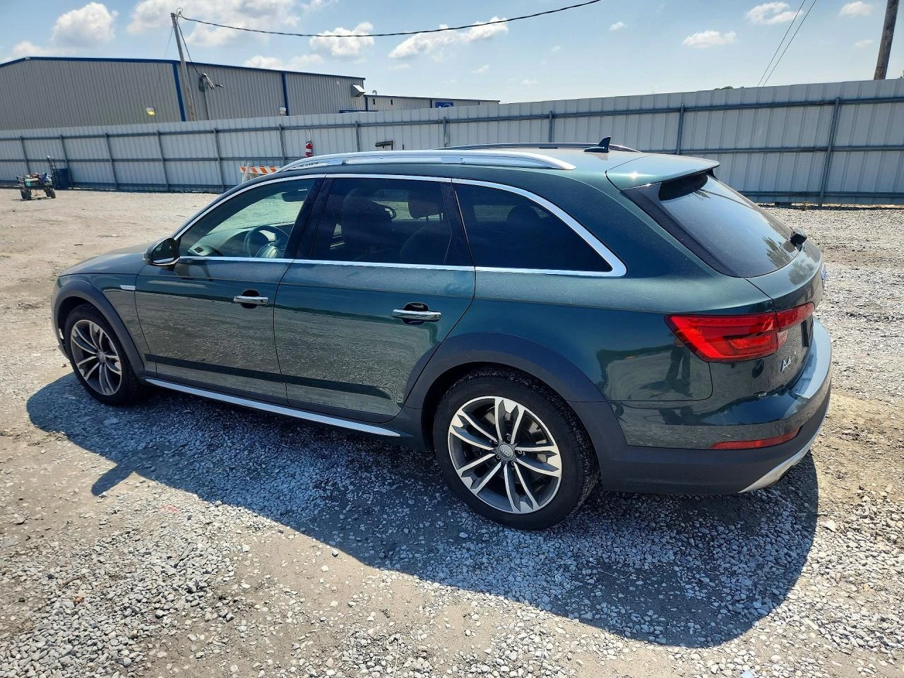 Audi A4 Allroad 2.0l Premium Plus, снимка 2 - Автомобили и джипове - 55094157