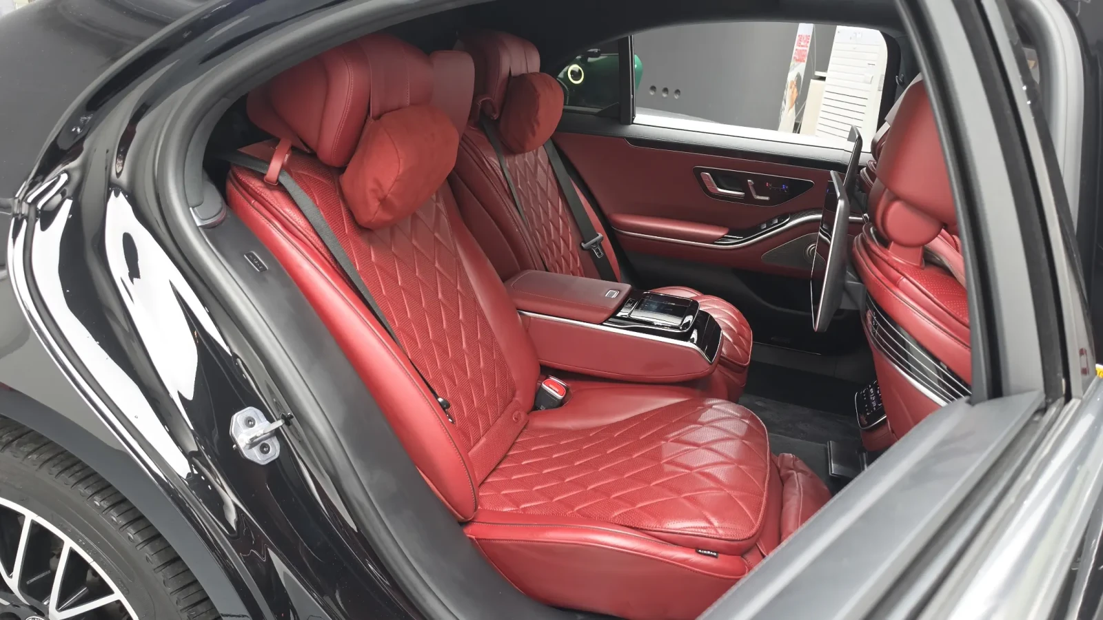 Mercedes-Benz S 580 L 4MATIC V8 TWIN TURBO| HUD| BURMESTER| TV| DISTR, снимка 11 - Автомобили и джипове - 55204568