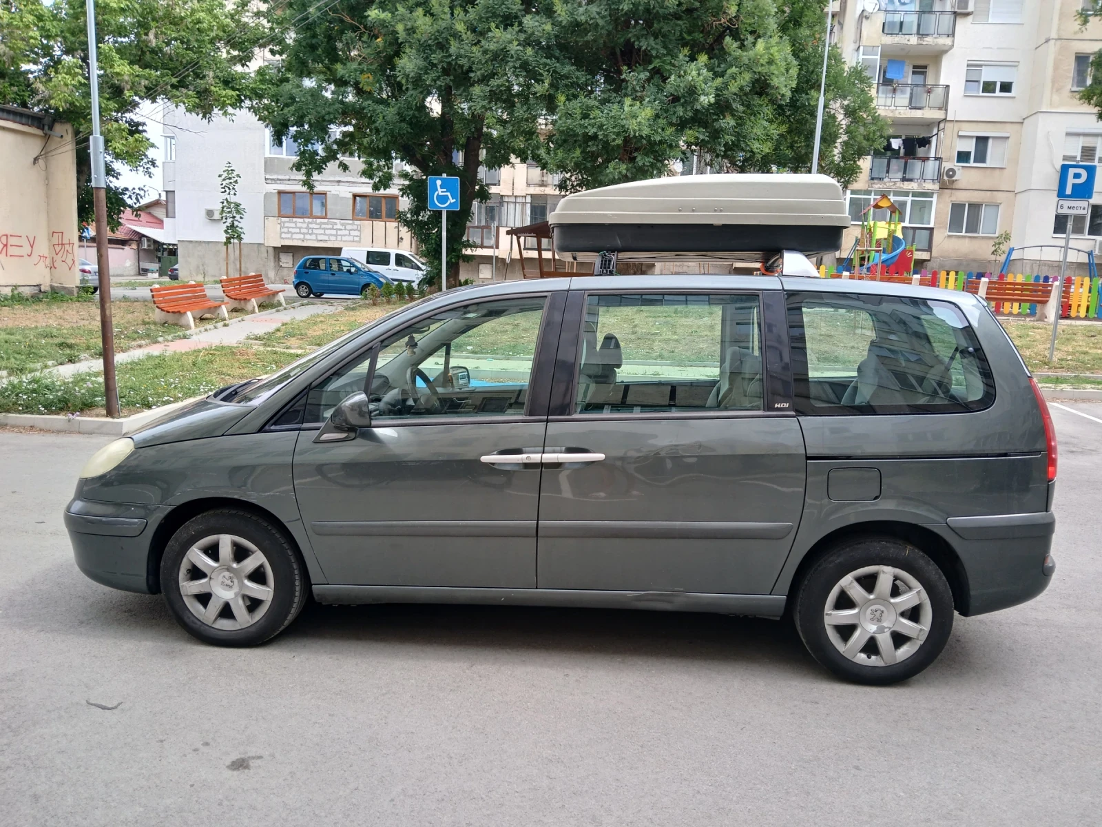 Peugeot 807