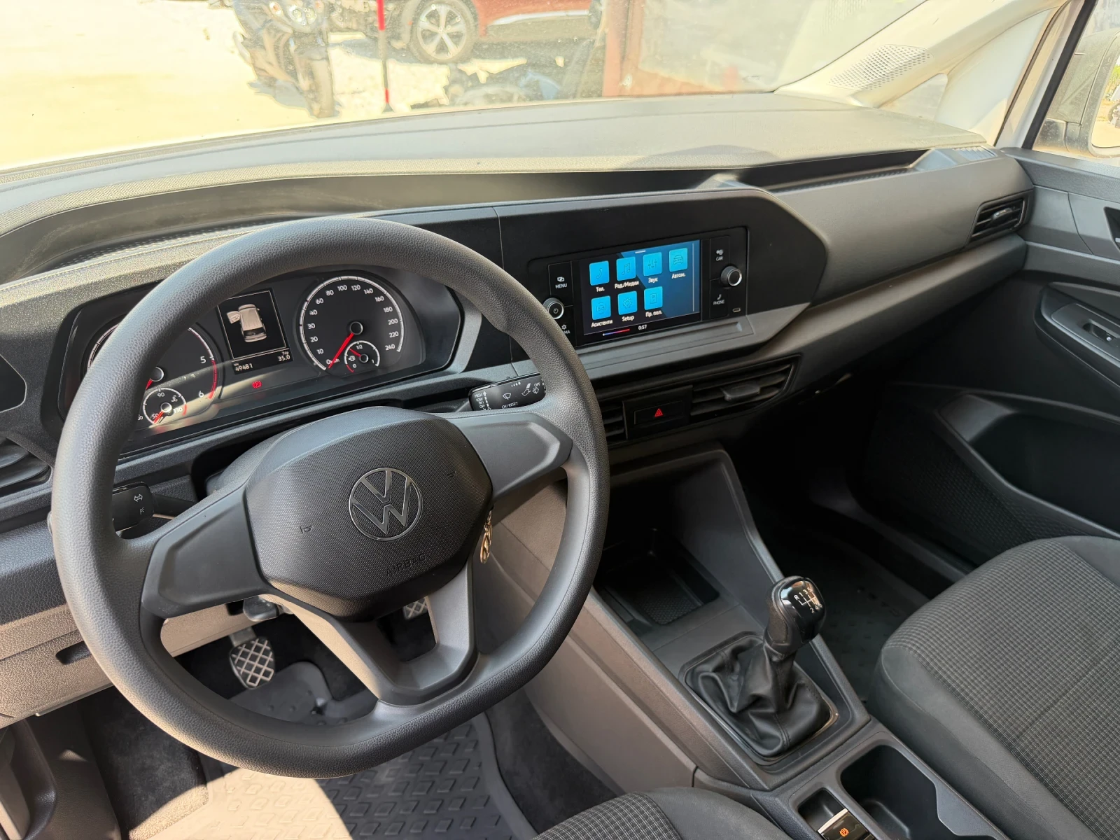 VW Caddy 2.0 TDI , снимка 14 - Автомобили и джипове - 55323326