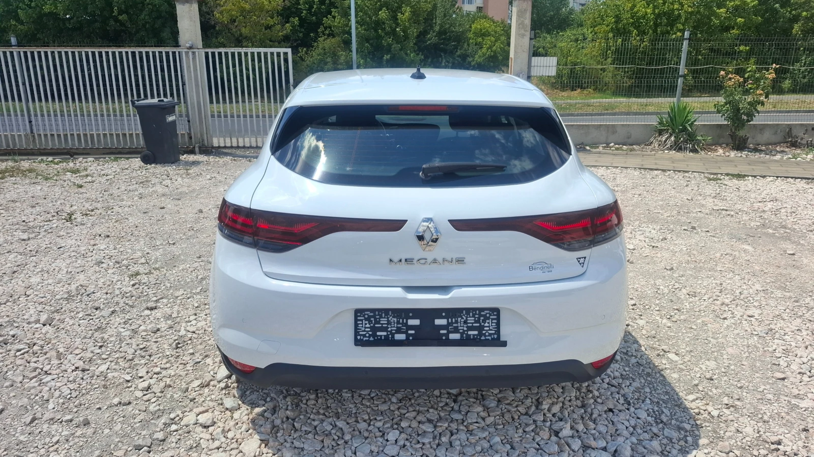 Renault Megane 1.5 DCI facelift , снимка 6 - Автомобили и джипове - 55601657