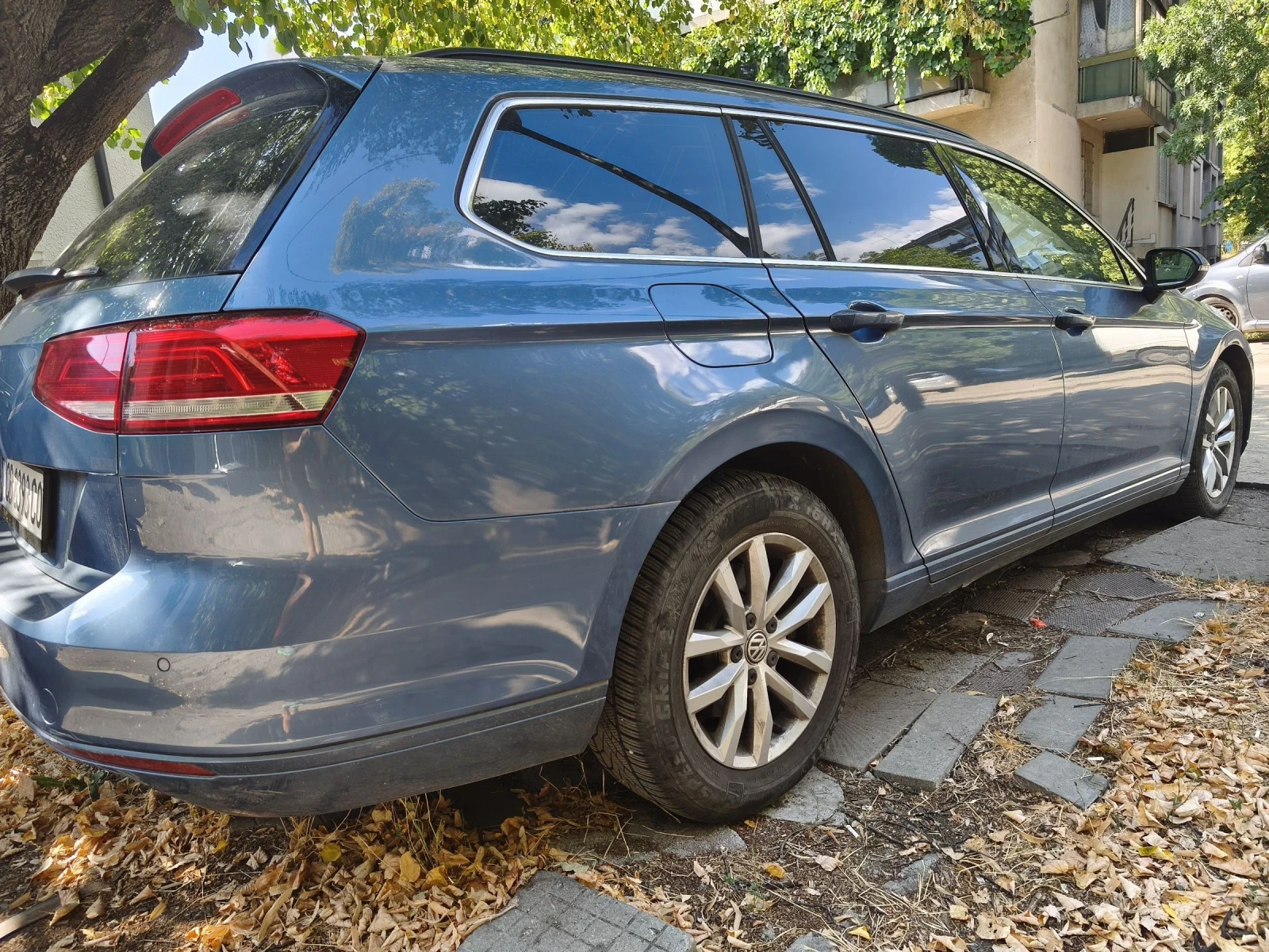 VW Passat 2.0 TDi 4x4 190 hp, снимка 3 - Автомобили и джипове - 55619650