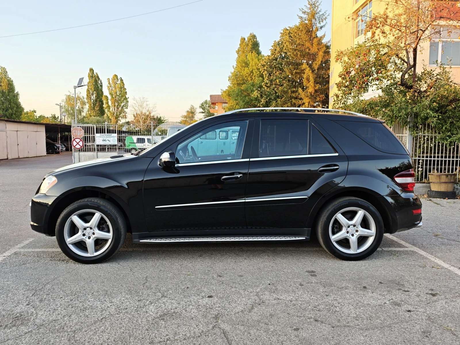 Mercedes-Benz ML 550 AMG, снимка 8 - Автомобили и джипове - 55729681