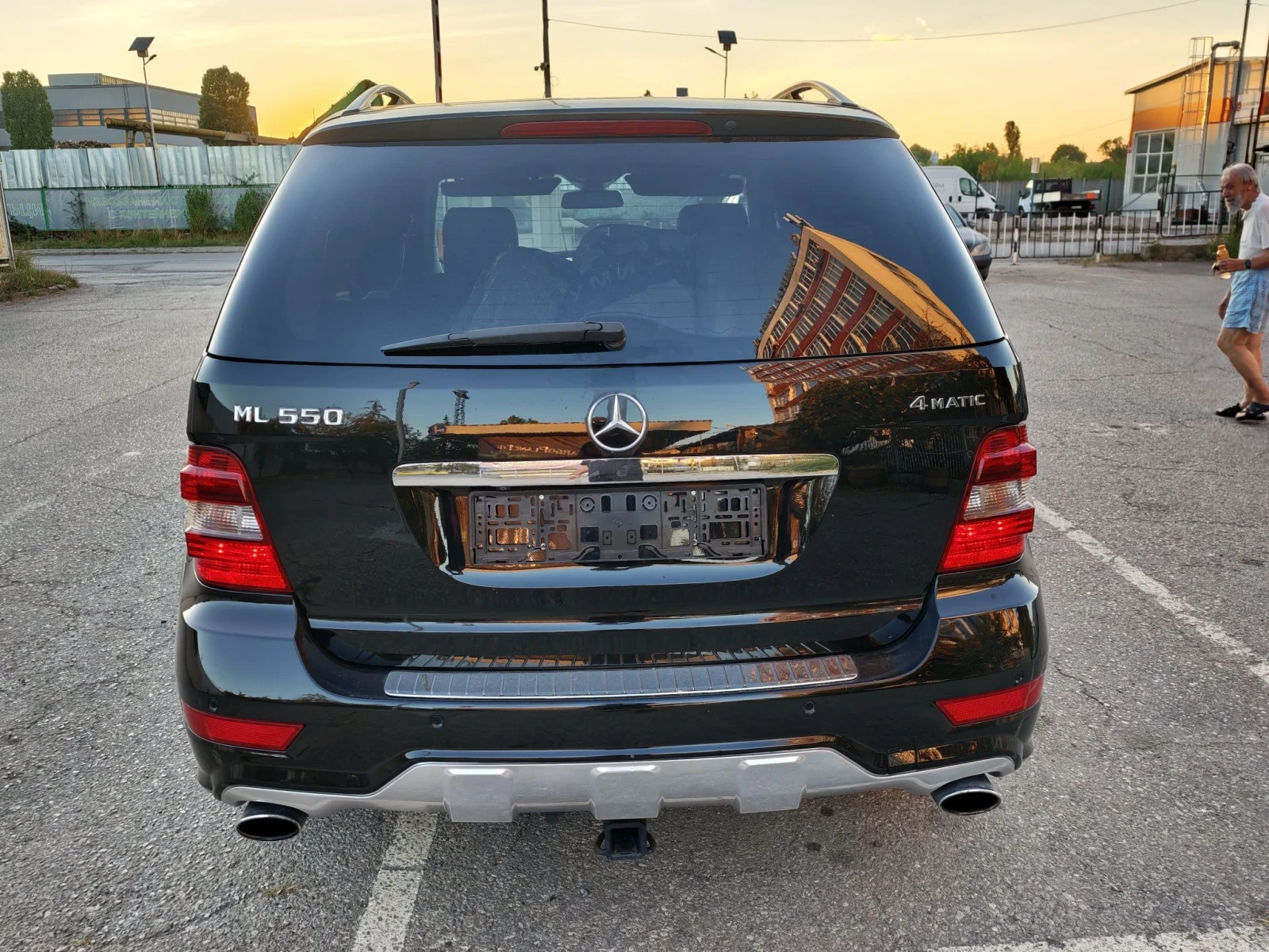 Mercedes-Benz ML 550 AMG, снимка 6 - Автомобили и джипове - 55729681