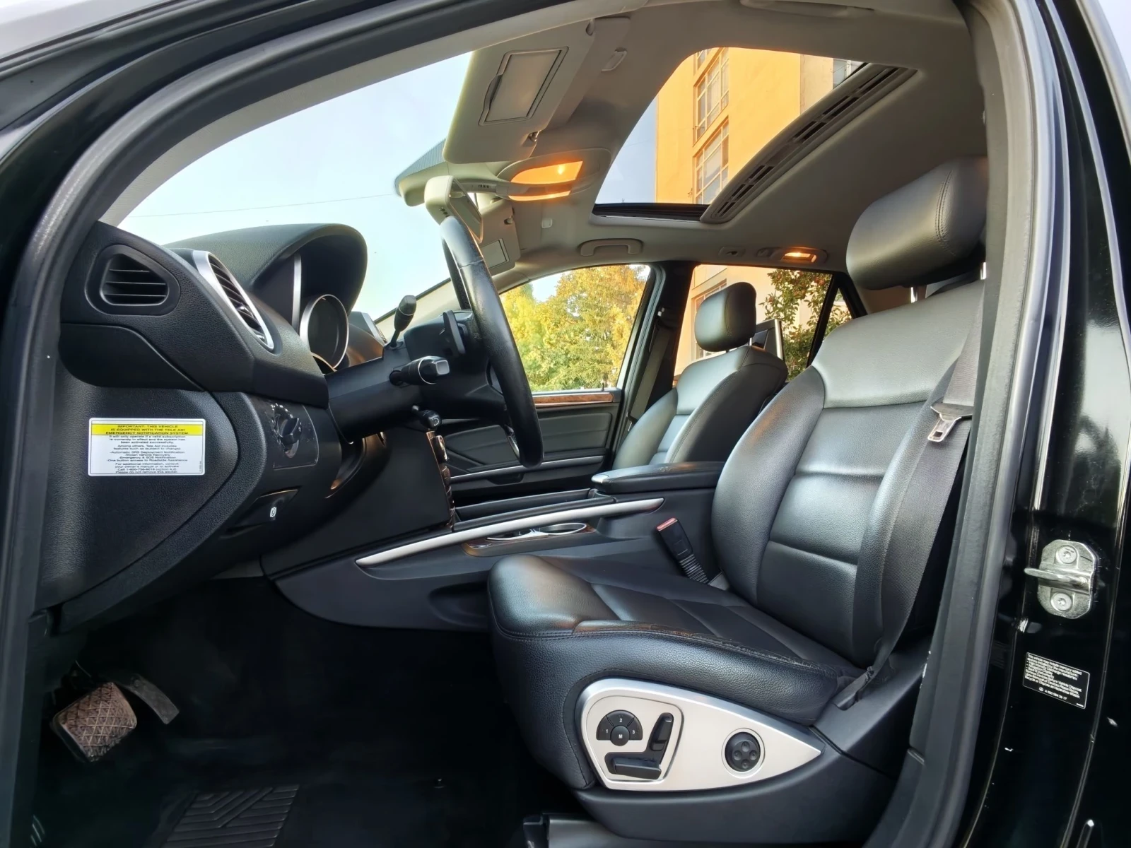 Mercedes-Benz ML 550 AMG, снимка 9 - Автомобили и джипове - 55729681