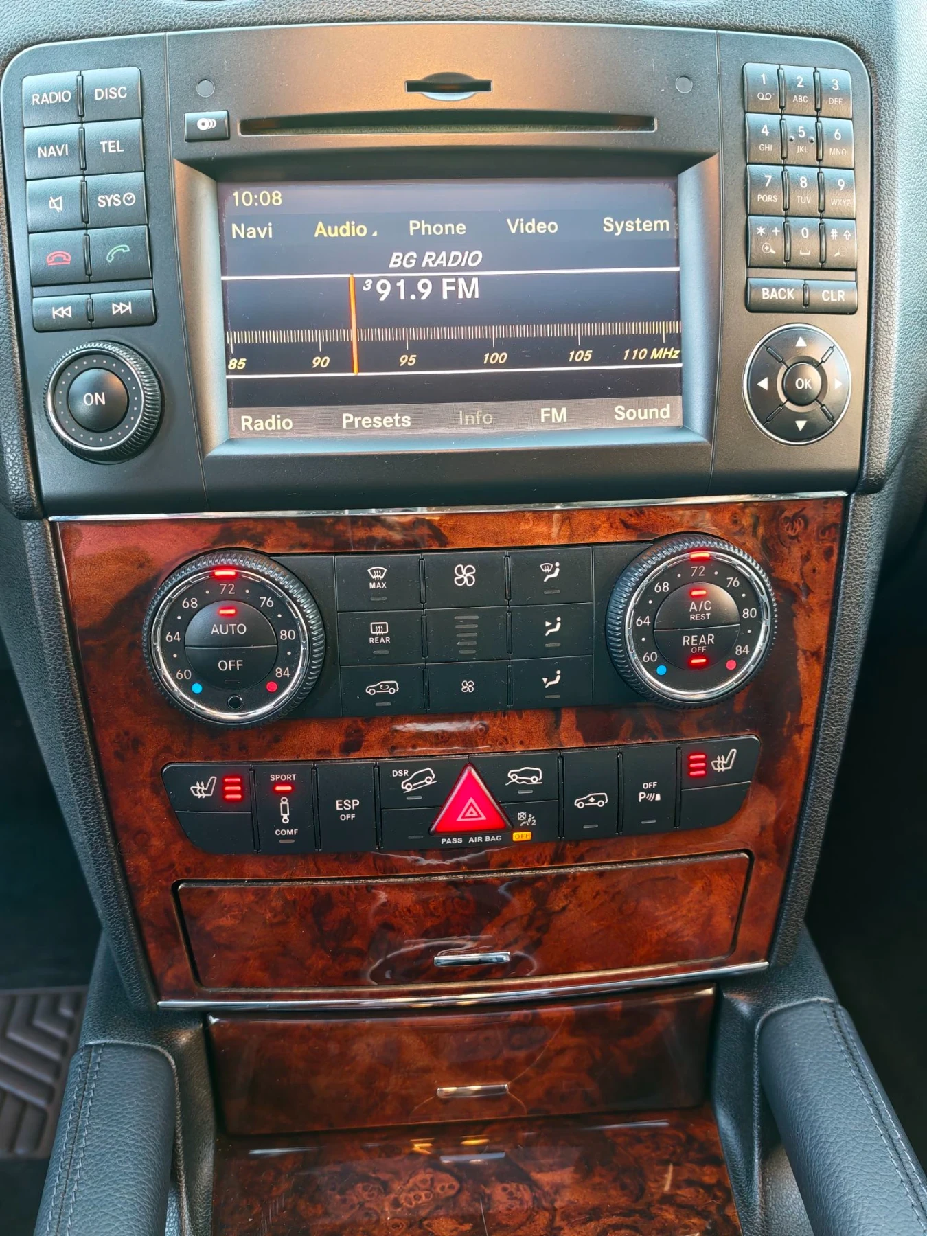 Mercedes-Benz ML 550 AMG, снимка 11 - Автомобили и джипове - 55729681