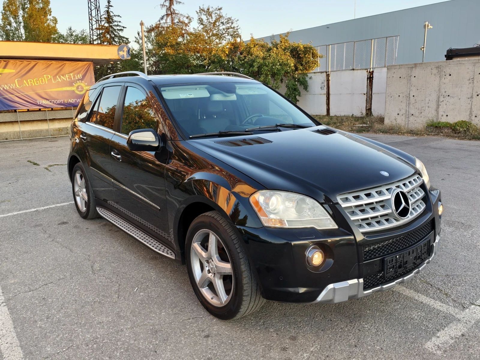 Mercedes-Benz ML 550 AMG, снимка 3 - Автомобили и джипове - 55729681
