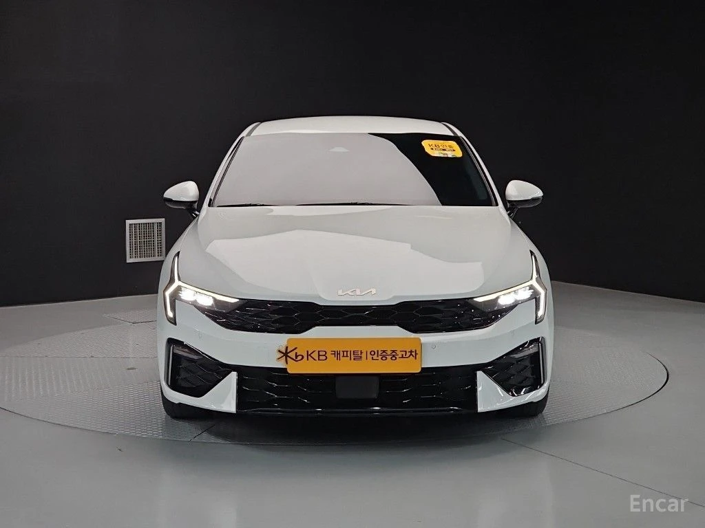Kia K8 HYBRID* PRESTIGE* ОБДУХВАНЕ* LANE* ASSIST* 360КАМЕ, снимка 3 - Автомобили и джипове - 55969276