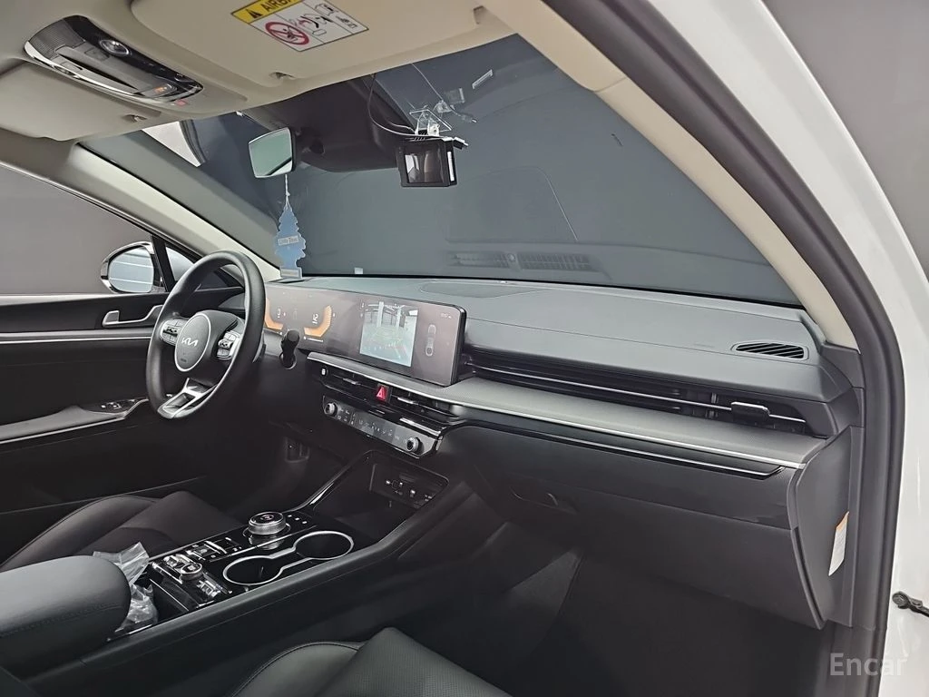 Kia K8 HYBRID* PRESTIGE* ОБДУХВАНЕ* LANE* ASSIST* 360КАМЕ, снимка 5 - Автомобили и джипове - 55969276