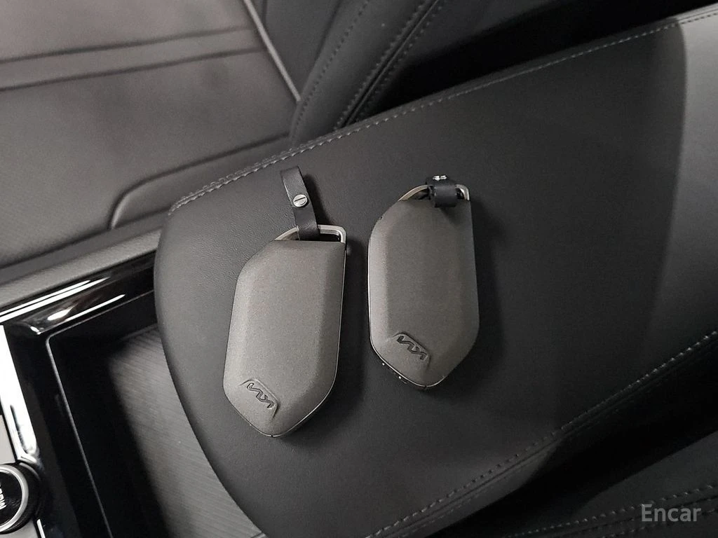 Kia K8 HYBRID* PRESTIGE* ОБДУХВАНЕ* LANE* ASSIST* 360КАМЕ, снимка 16 - Автомобили и джипове - 55969276