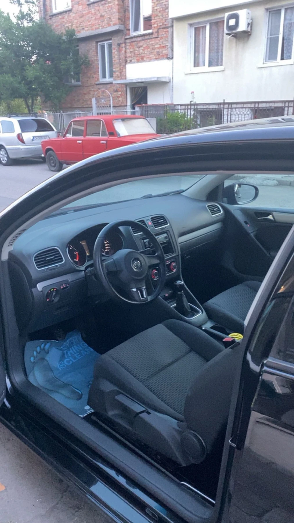VW Golf, снимка 5 - Автомобили и джипове - 55979192