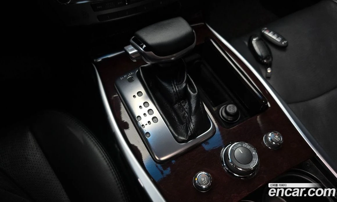 Infiniti Q70 3.7 Style, снимка 9 - Автомобили и джипове - 56123100
