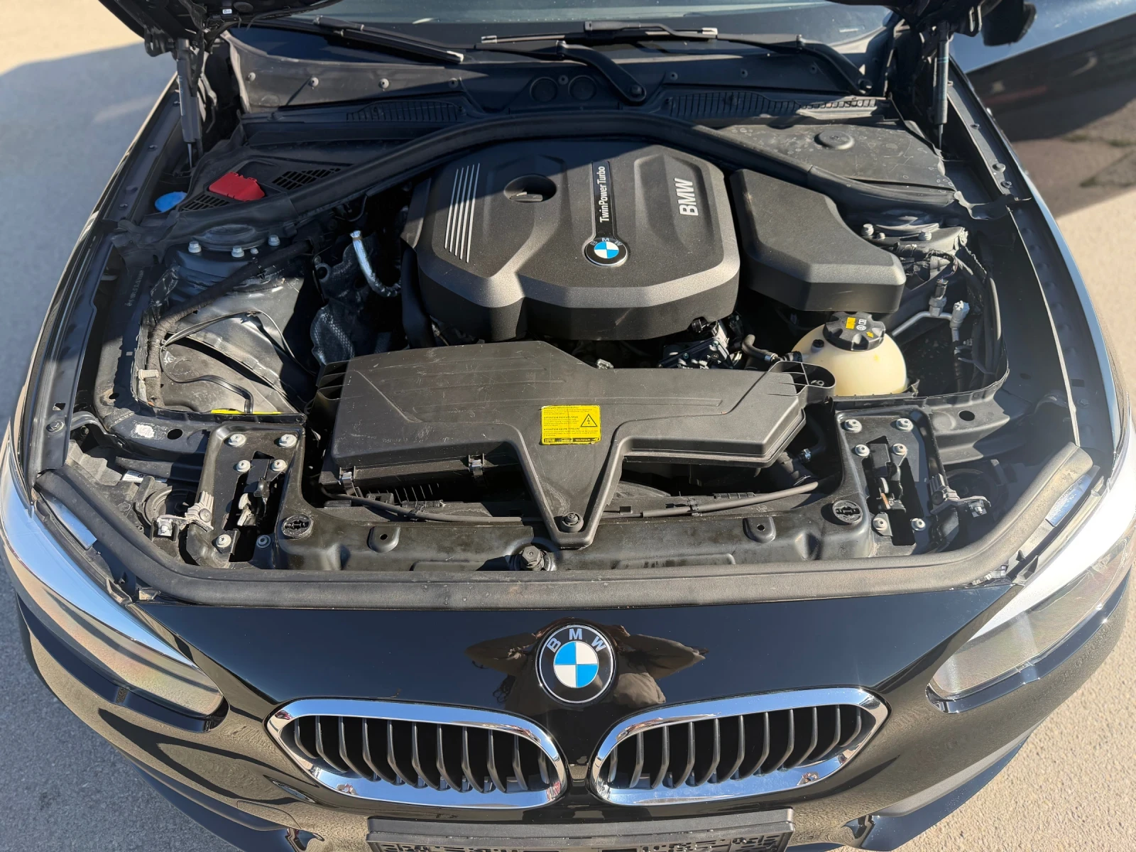 BMW 116 i FACELIFT, снимка 17 - Автомобили и джипове - 56534093