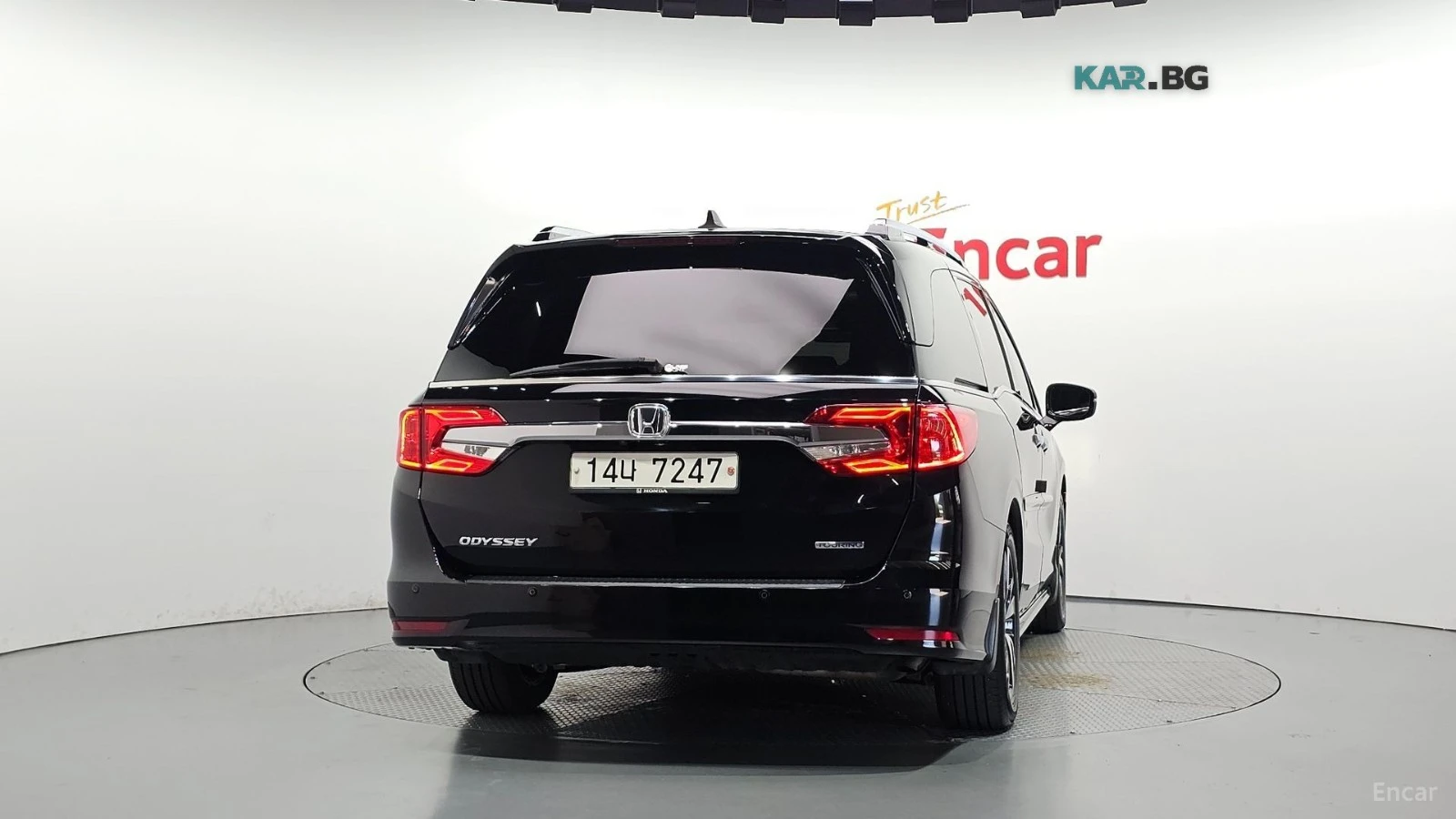 Honda Odyssey * * Distronic* * Camera* * Keyless* * Lane assist*, снимка 4 - Автомобили и джипове - 56702282